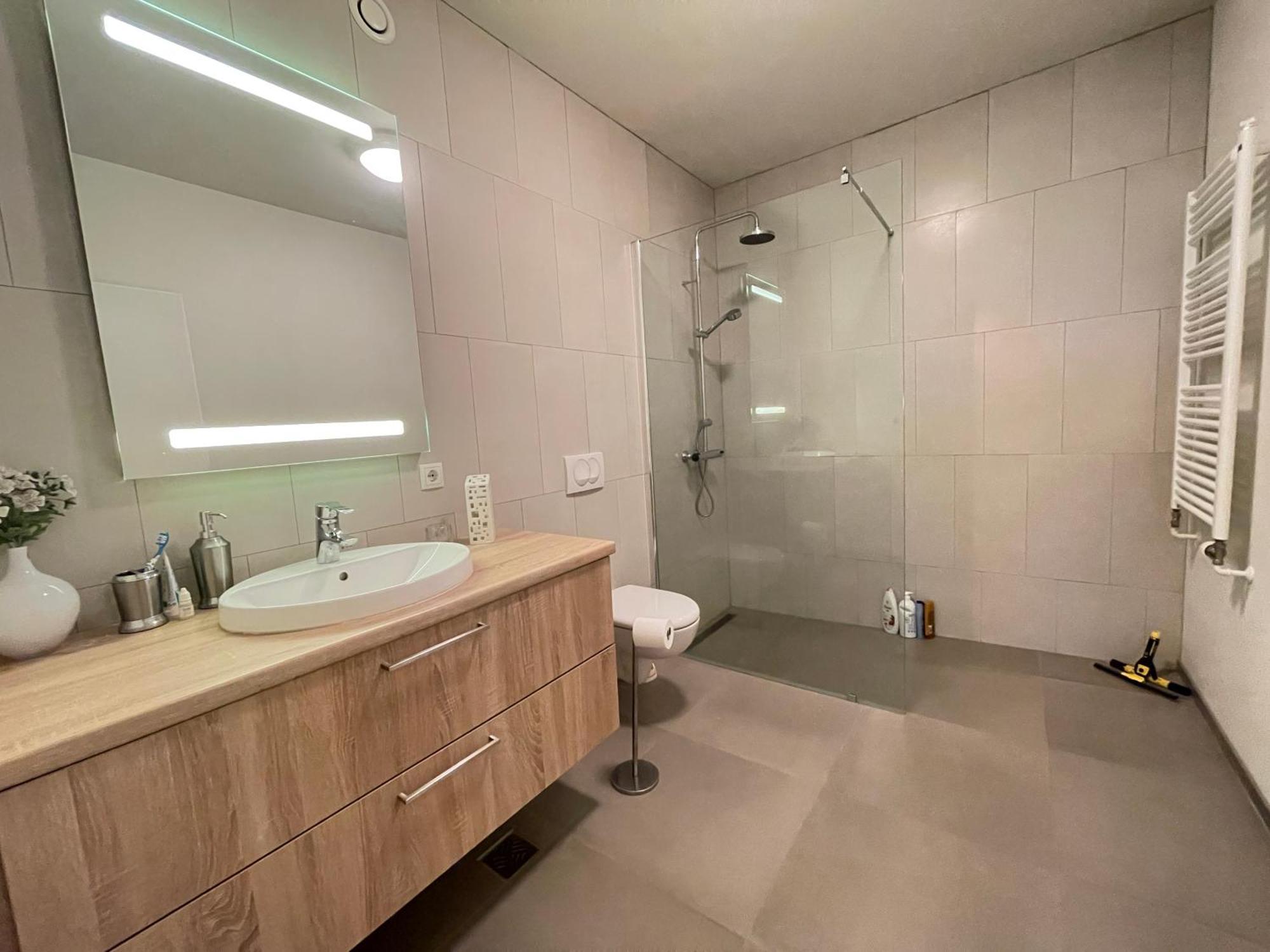 Modern And Spacious 3 Bedroom Apartment In Kopavogur Reikiavik Exterior foto